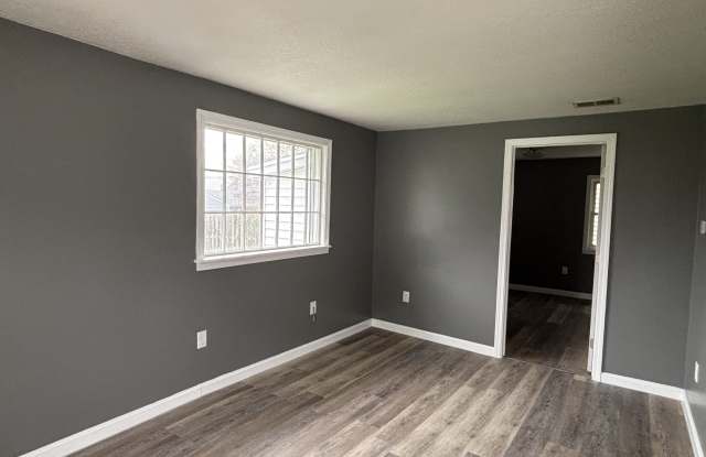 190 Meadowbrook Avenue Gallery 2