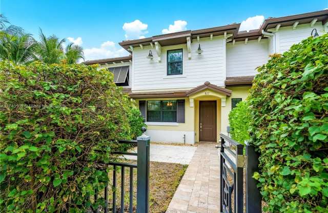 827 S Ocean Blvd - 827 South Ocean Boulevard, Pompano Beach, FL 33062