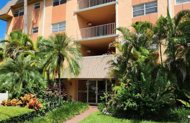 8101 SW 73rd Ave photos photos