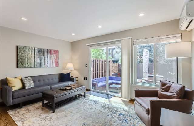 Cozy 2 BDR Home in Boulder with Hot Tub photos photos