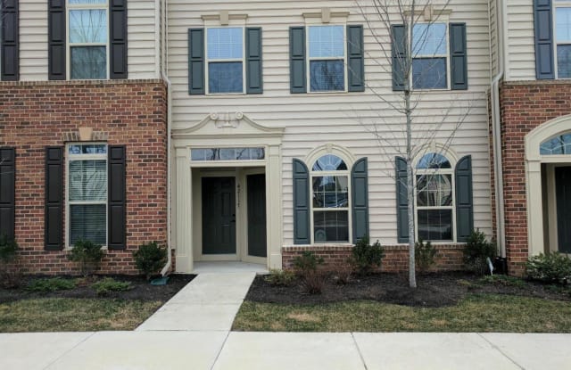 42115 PIEBALD SQUARE - 42115 Piebald Square, Loudoun County, VA 20105