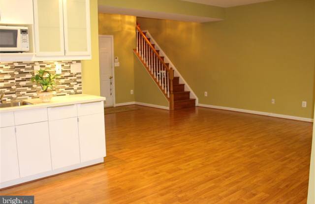 22541 WELBORNE MANOR SQUARE Gallery 2