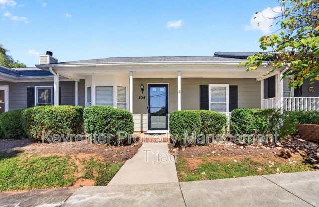 814 Guilford College Road Gallery 1