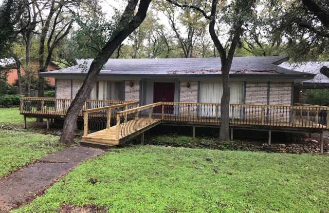 224 W. Hillcrest - 224 West Hillcrest Drive, San Marcos, TX 78666
