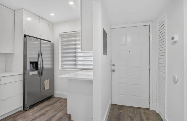 21950 SOUNDVIEW Terrace Gallery 2