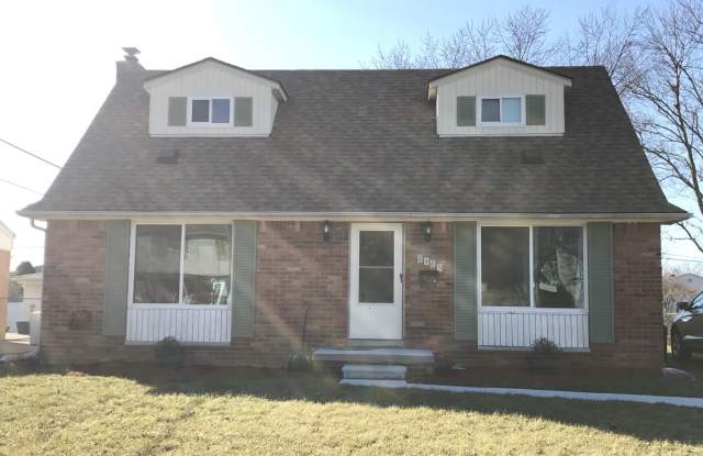 4 BED/2 BATH ADORABLE, SPACIOUS SINGLE FAMILY HOME ---- FORREST DR. CANTON photos photos