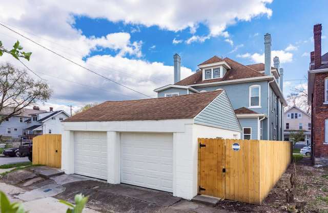 1638 Greenway Avenue Gallery 2