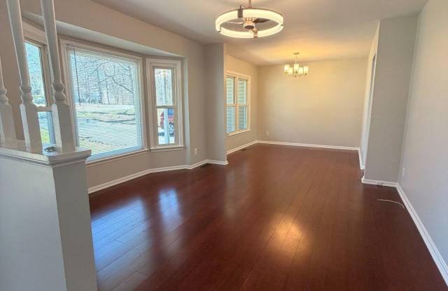 123 WHITSONS Run photos photos