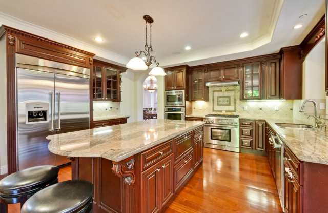 Exquisite Luxury Home in Saratoga! Gallery 4