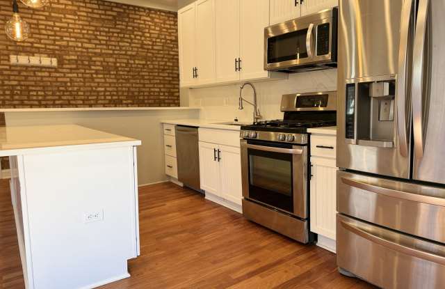 5025 South Michigan Avenue photos photos