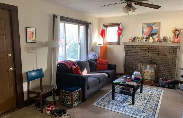 2 Bed/2 Bath Home Just Minutes Away From Switchyard Park! Gallery 4