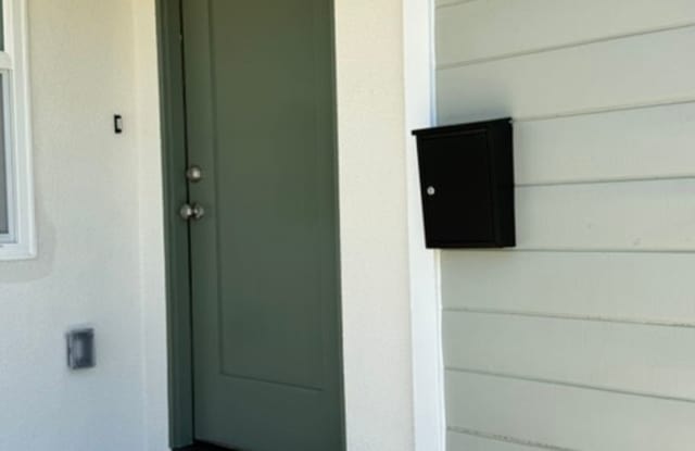 Beautifully Remodeled 3-Bedroom Home in Monterey Park Gallery 3