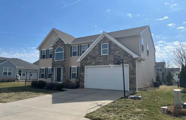 Modern and huge 4bed/2.5bath home available for rent in Avon! photos photos
