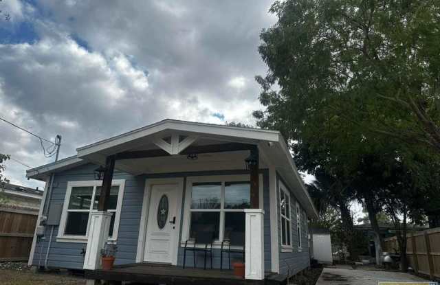 65 Calle Real photos photos 65 Calle Real photos photos