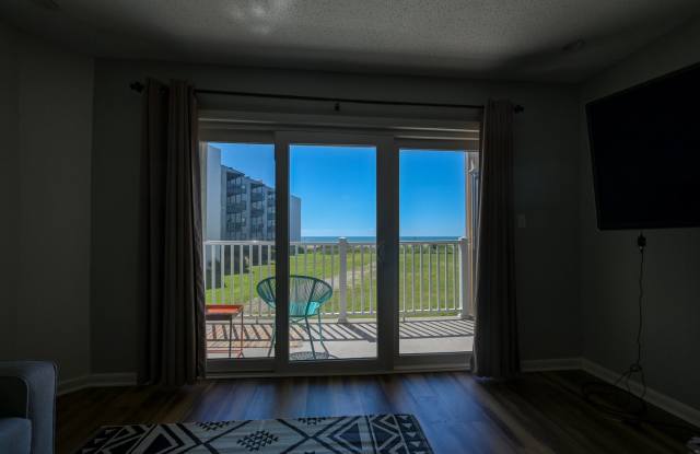 FURNISHED OFF-SEASON OCEANFRONT RENTAL STARTING SEPTEMBER photos photos