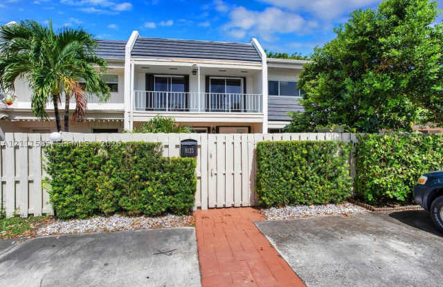 8123 SW 81st Pl Gallery 1