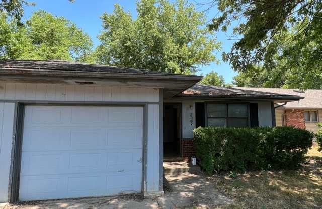 Available Now 2 bedroom 2 bath duplex! photos photos