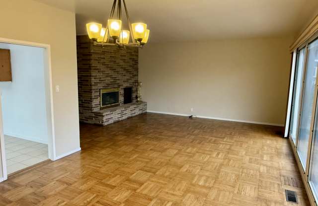 14 Westpark Drive Gallery 4