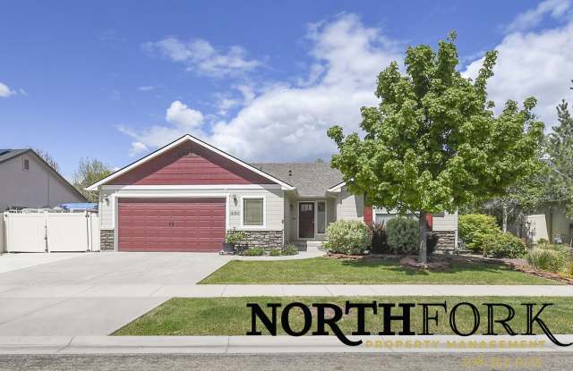 Superb Star Home With Move-in Credit opportunity - HOME IS NOT FURNISHED photos photos