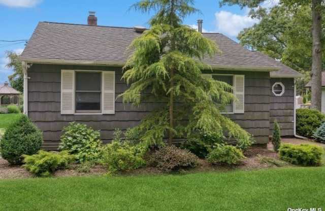 5 Leafy Way - 5 Leafy Way, Aquebogue, NY 11901