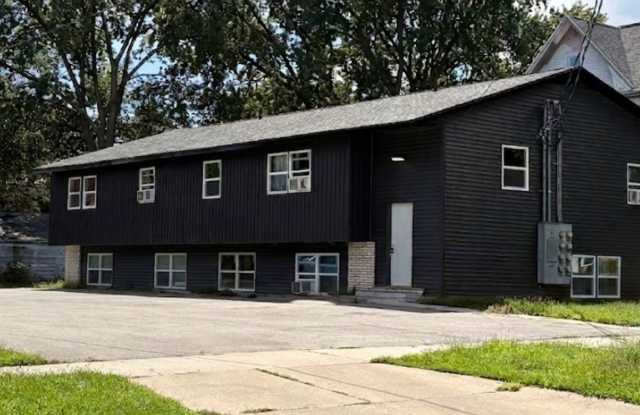 709 W 3rd St photos photos