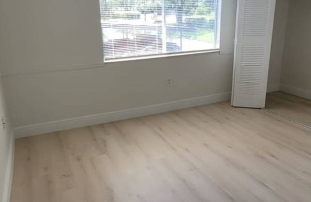 *** Beautiful 3 Bedroom 1.5 Bathroom Town Home in Heatherton Village *** photos photos