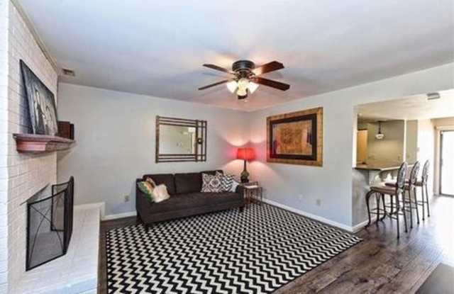 11019 Carmel Crossing Rd Gallery 4