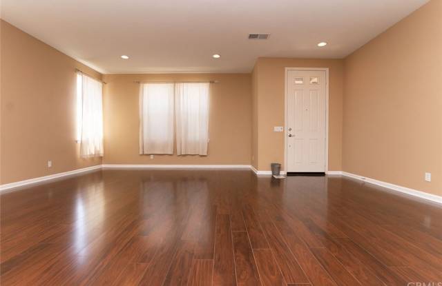 304 Summit Crest Drive Gallery 4