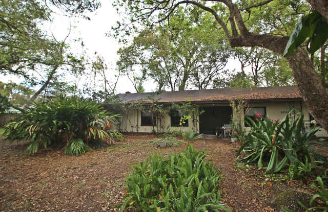 3255 Clemwood Drive #E2 Orlando, FL 32803 photos photos