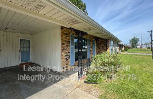 204 Debby Drive Gallery 2