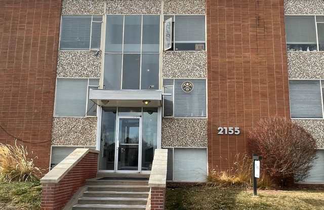 Great Location walking distance to DU campus Gallery 4