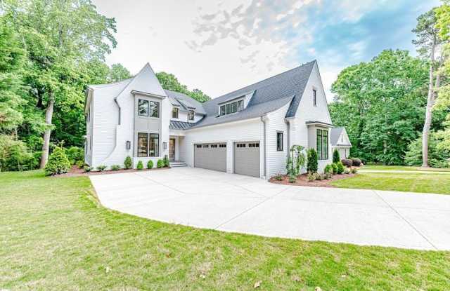 2101 Gresham Lake Road Gallery 2