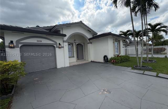 14112 SW 168th Ln Gallery 3