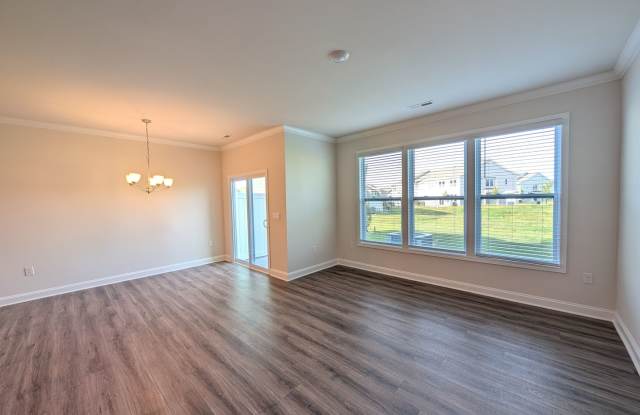 Hendersonville Townhouse Rental! Gallery 4