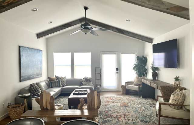 2075 East Kensington Avenue photos photos
