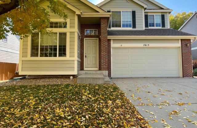 Spacious  Bright 3 Bedroom Home in East Longmont - Available Now! photos photos Spacious  Bright 3 Bedroom Home in East Longmont - Available Now! photos photos