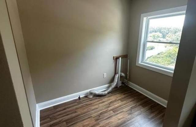 3566 S DELSEA DRIVE Gallery 2