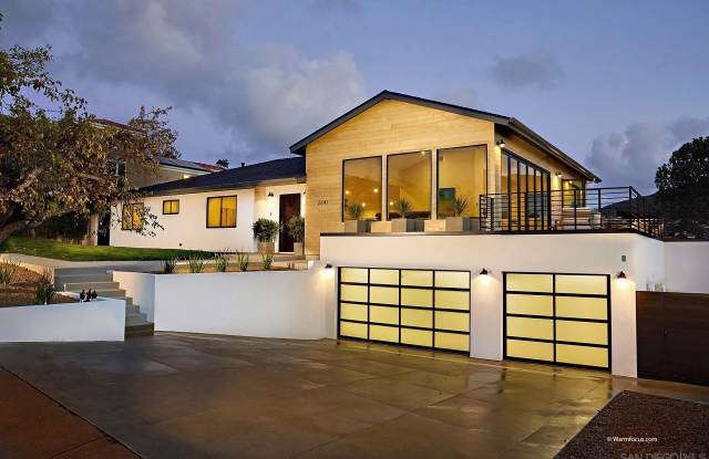2641 Costebelle Gallery 1