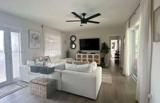 4455 NW 18th Ter photos photos