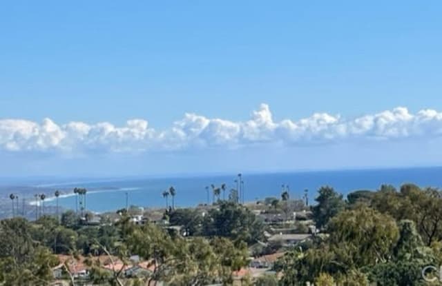 32 Marseille - 32 Marseille, Laguna Niguel, CA 92677