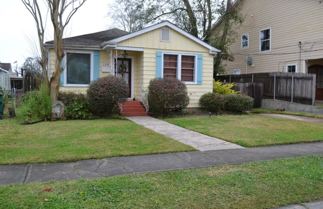 128 Gruner Road photos photos