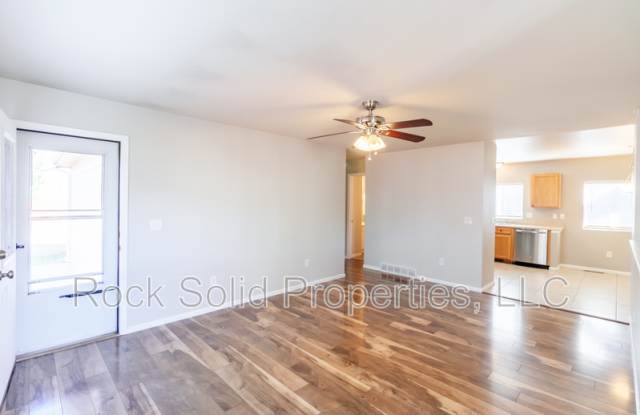 4800 Saddleback Drive Gallery 3