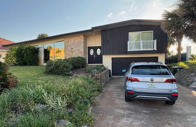 1153 Bel Aire Drive - 1153 Belaire Drive, Daytona Beach, FL 32118