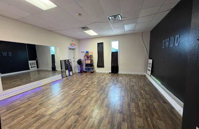 17287 US-331 Gallery 4