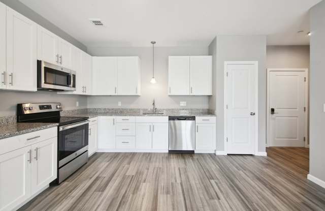 9 Steele Boulevard photos photos