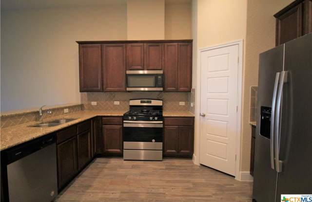 1241 Old Fm 306 Gallery 4