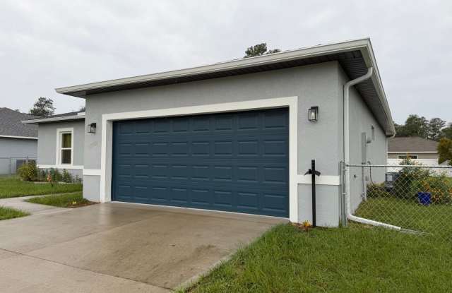 Beautiful New Construction – Your Dream Home Just in Time for the Holidays! Fully fenced yard*** Gallery 4
