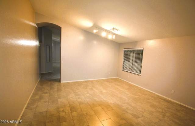 14129 N 133rd Drive Gallery 2