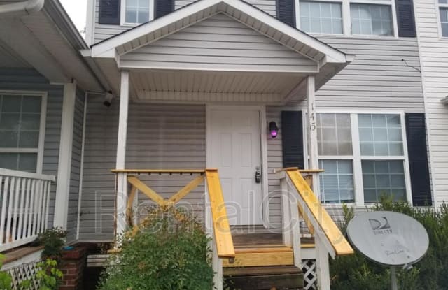 145 Cloverdale St - 145 Cloverdale Street, Jackson, TN 38301