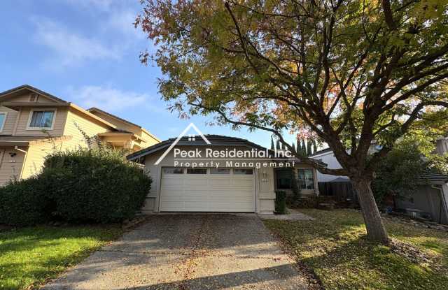 Charming 3 bedroom 2 bath home in Folsom! photos photos